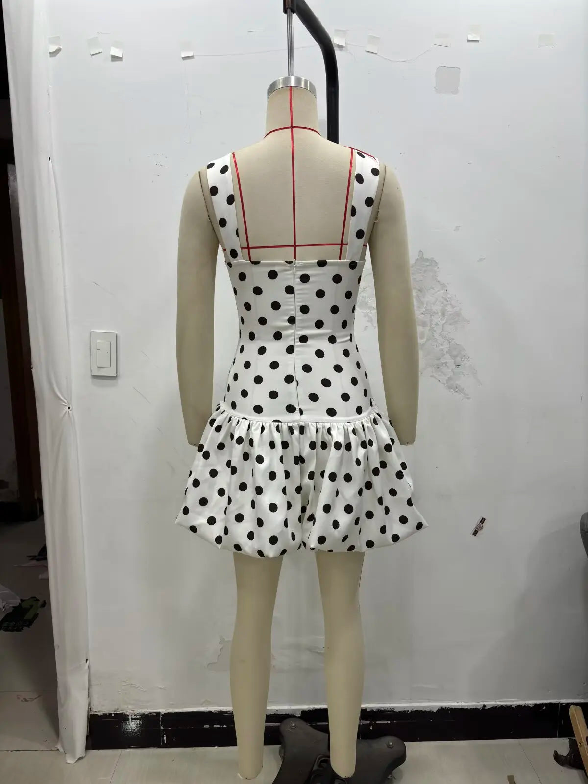 European and American style 2025 summer new sexy hot girl low-cut slim polka dot suspender dress T Styles Online