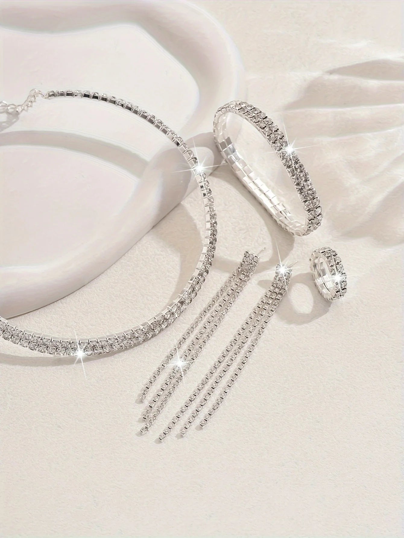 5pcs Luxurious Rhinestone Jewelry Set for Women,Choker, Earrings, Stretch Bracelet & Ring for Weddings, Banquets & Parties T Styles Online