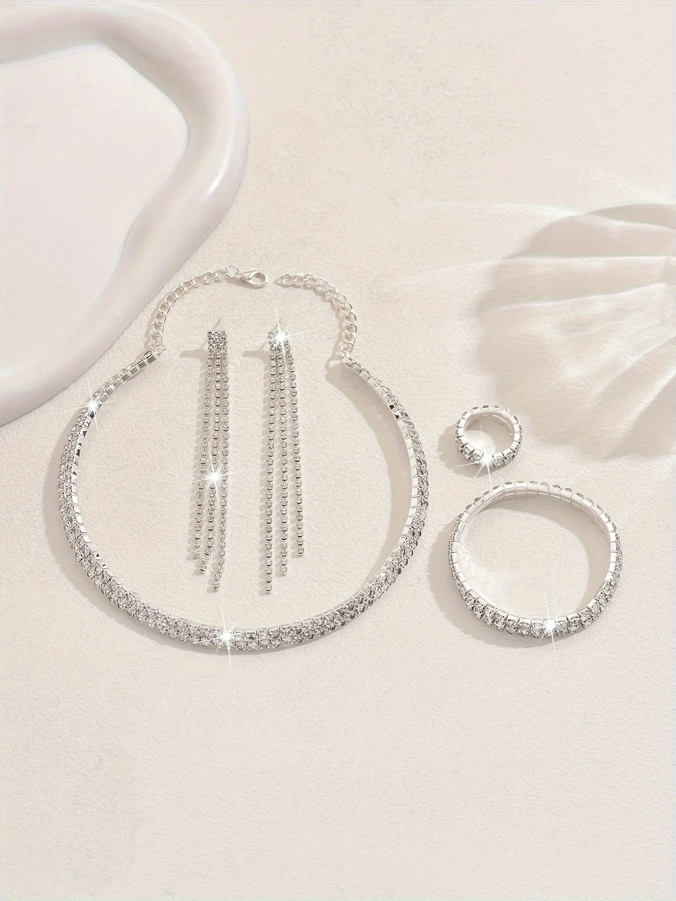 5pcs Luxurious Rhinestone Jewelry Set for Women,Choker, Earrings, Stretch Bracelet & Ring for Weddings, Banquets & Parties T Styles Online