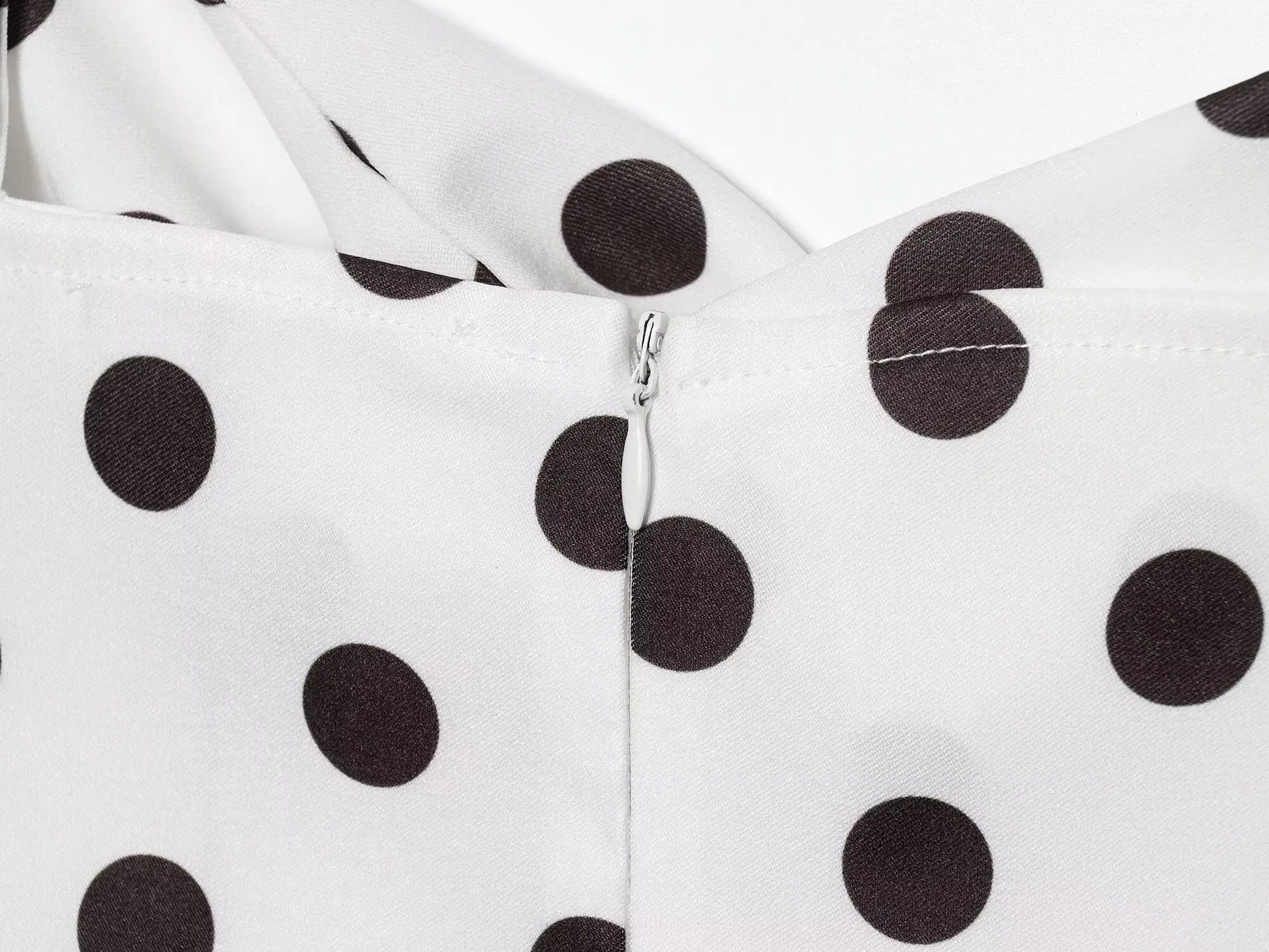 European and American style 2025 summer new sexy hot girl low-cut slim polka dot suspender dress T Styles Online