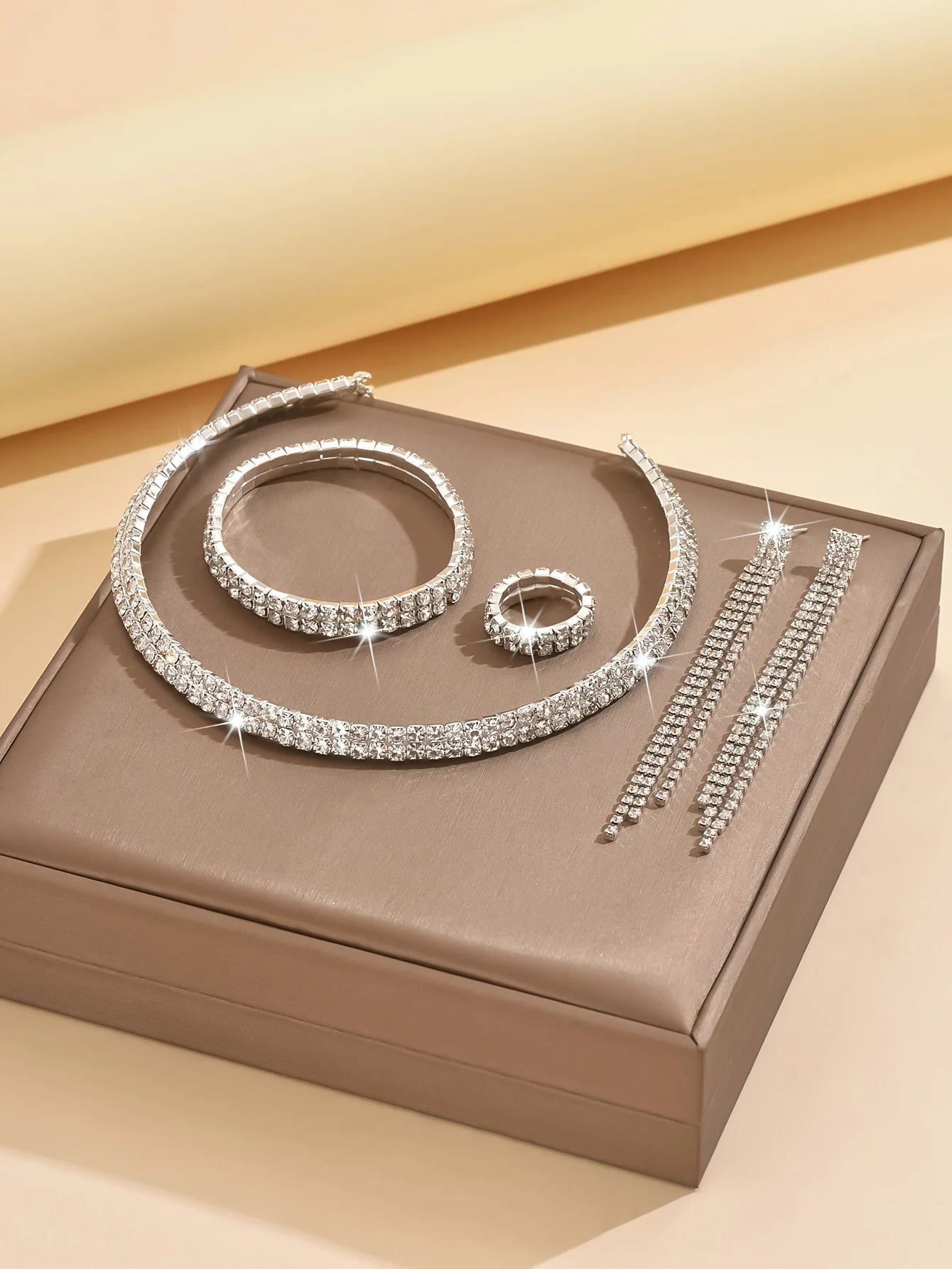 5pcs Luxurious Rhinestone Jewelry Set for Women,Choker, Earrings, Stretch Bracelet & Ring for Weddings, Banquets & Parties T Styles Online
